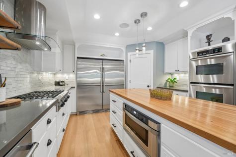 3195 Montecito Meadow Drive Santa Rosa CA 95404
