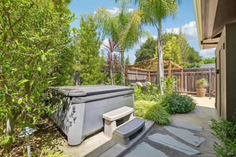 3195 Montecito Meadow Drive Santa Rosa CA 95404