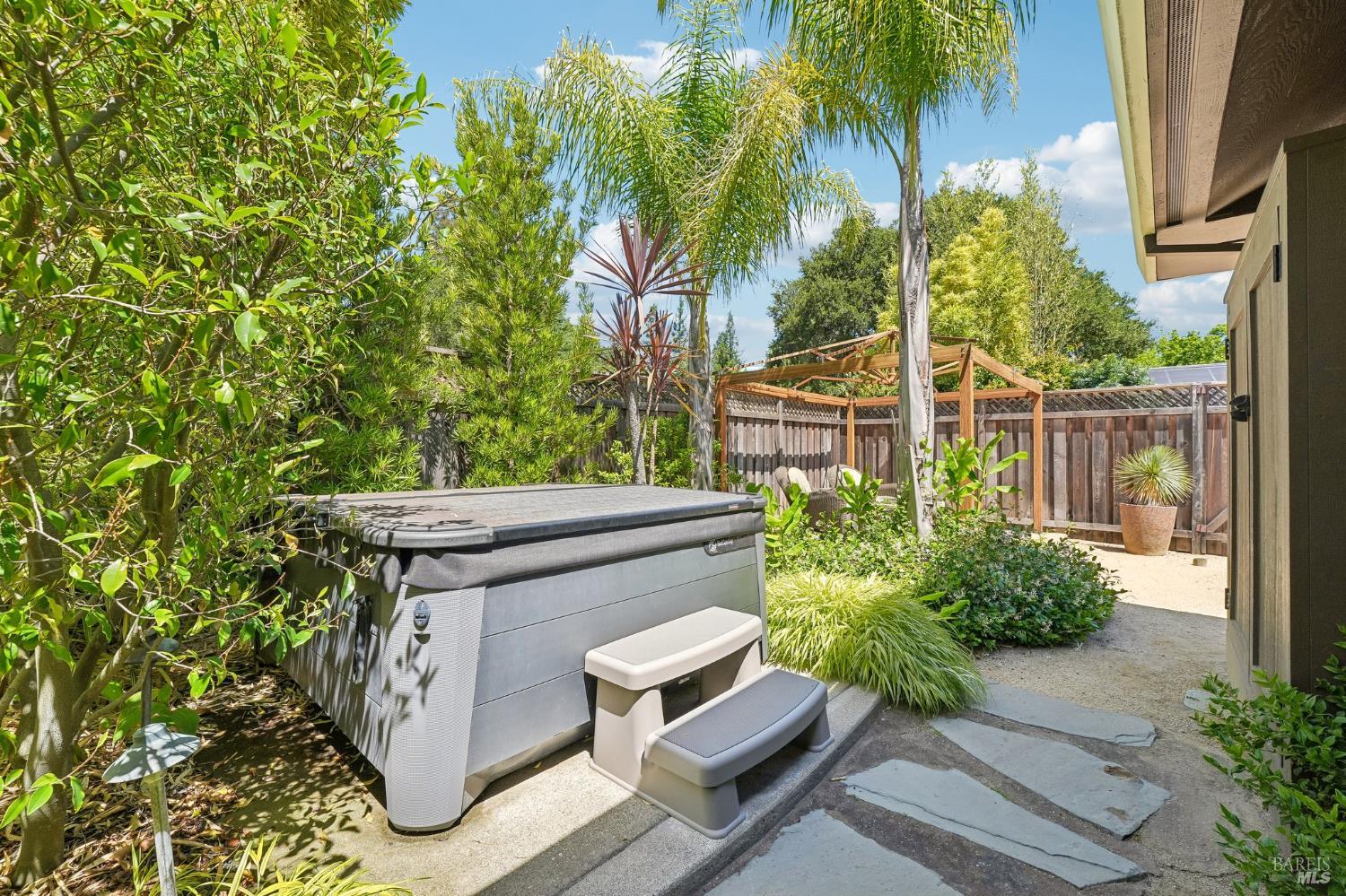 3195 Montecito Meadow Drive Santa Rosa CA 95404