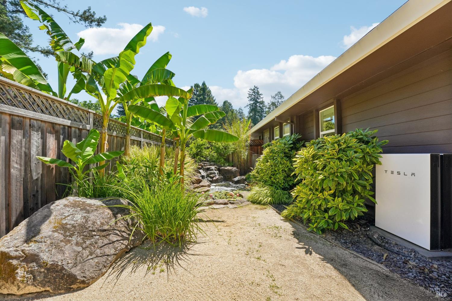 3195 Montecito Meadow Drive Santa Rosa CA 95404