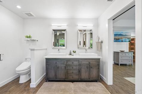 3195 Montecito Meadow Drive Santa Rosa CA 95404