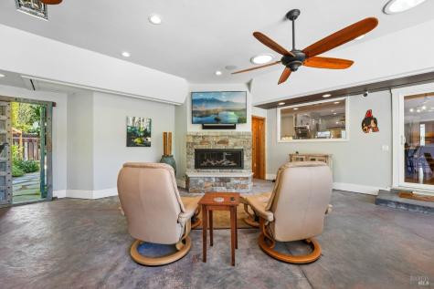 3195 Montecito Meadow Drive Santa Rosa CA 95404