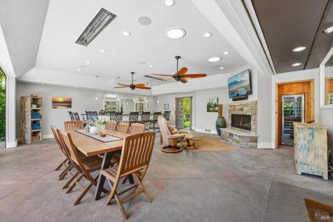 3195 Montecito Meadow Drive Santa Rosa CA 95404