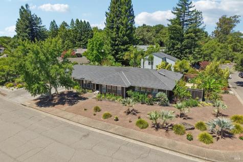 3195 Montecito Meadow Drive Santa Rosa CA 95404