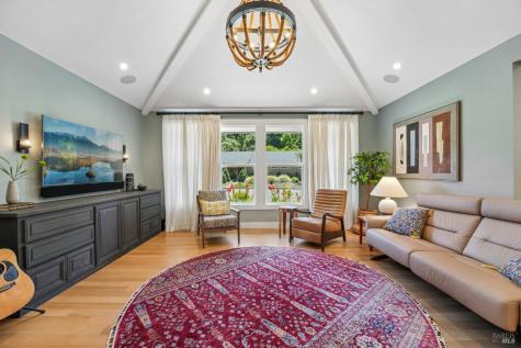 3195 Montecito Meadow Drive Santa Rosa CA 95404