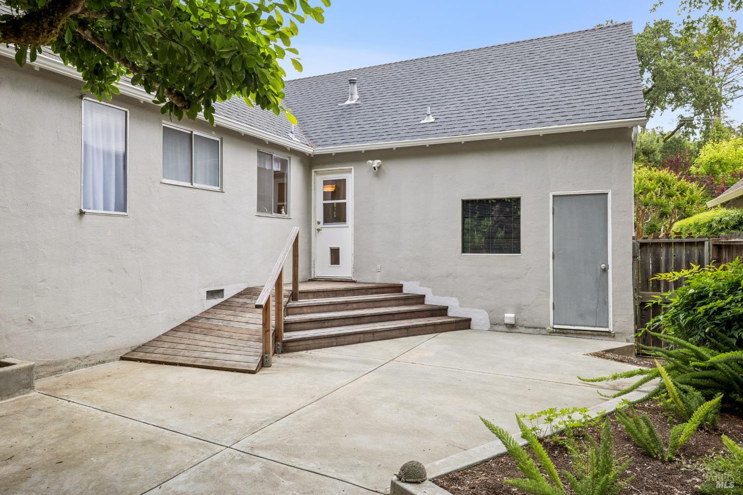 77 Bothin Road Fairfax CA 94930