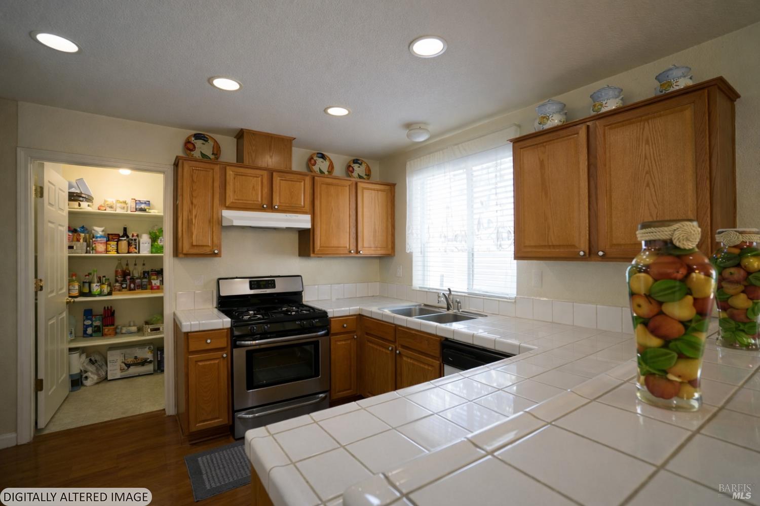 48 Dawn Rose Court Suisun City CA 94585