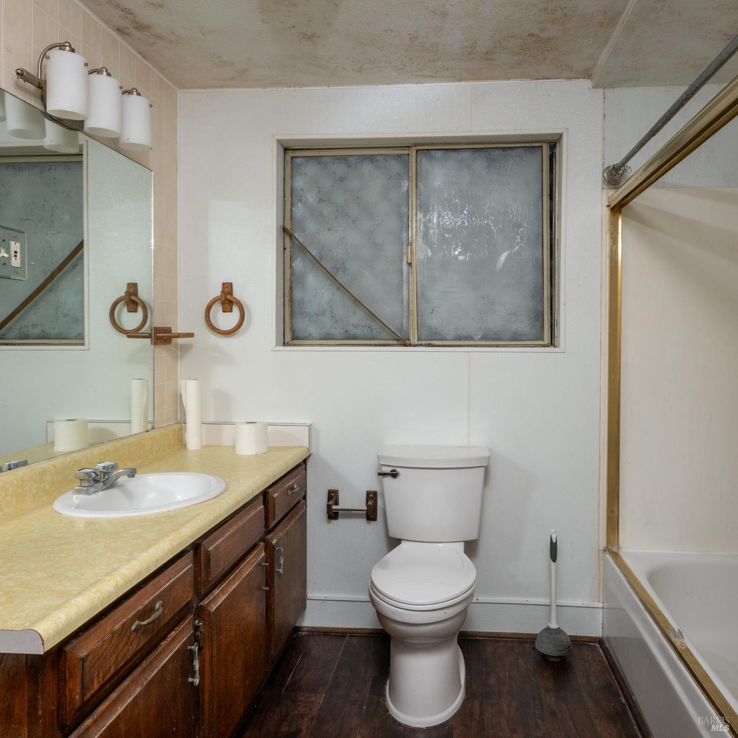 1580 Humboldt Street Santa Rosa CA 95404
