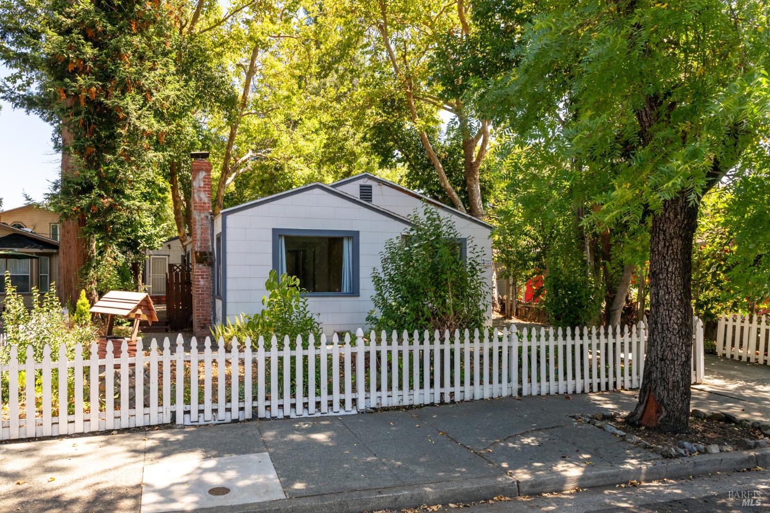 1580 Humboldt Street Santa Rosa CA 95404