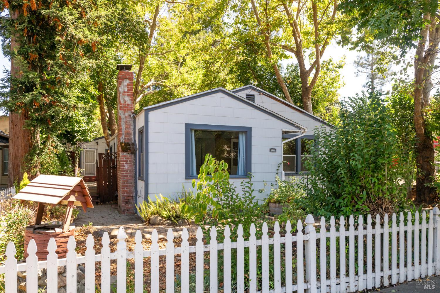 1580 Humboldt Street Santa Rosa CA 95404