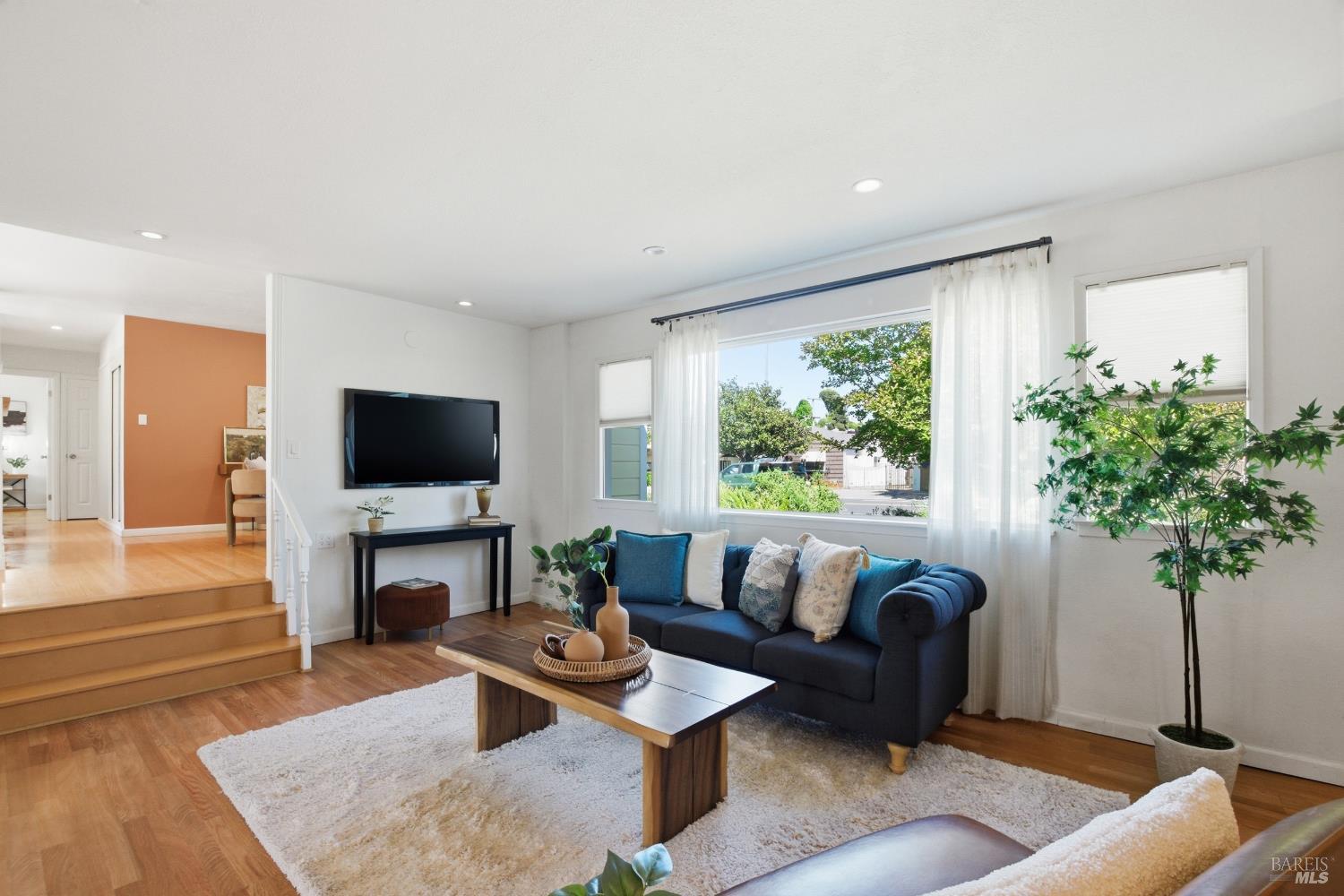 1969 Tuolumne Street Vallejo CA 94589