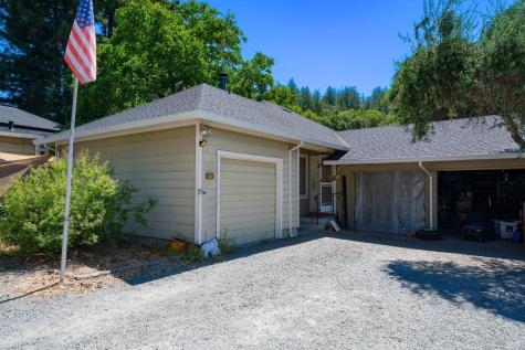 7011 Dry Creek Road Healdsburg CA 95448