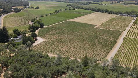 7011 Dry Creek Road Healdsburg CA 95448