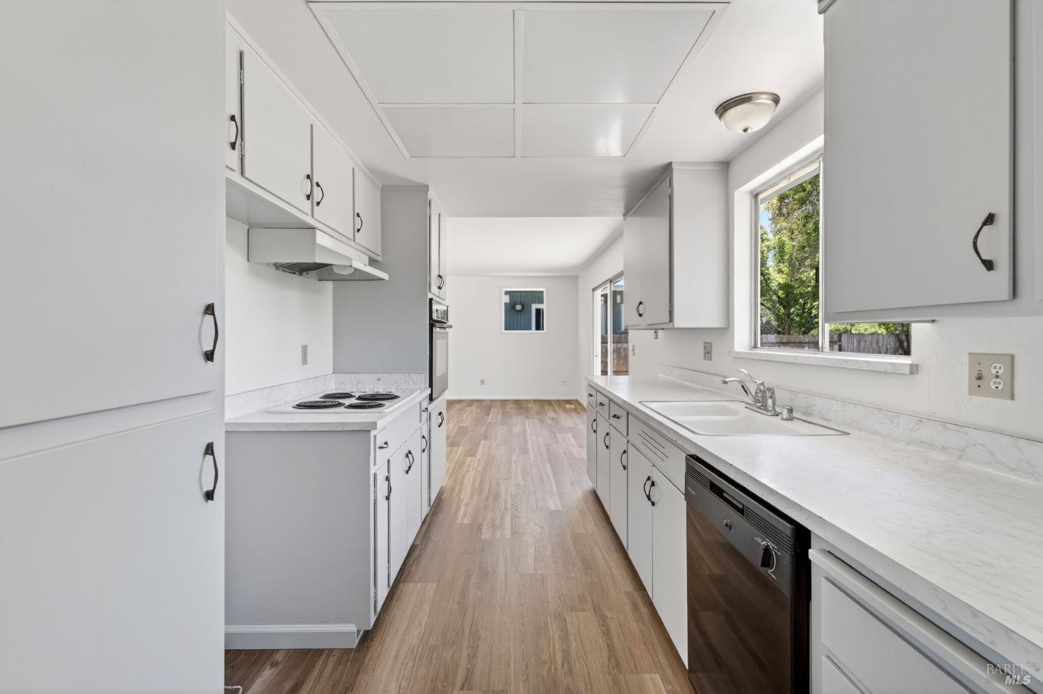 2212 Neotomas Avenue Santa Rosa CA 95405