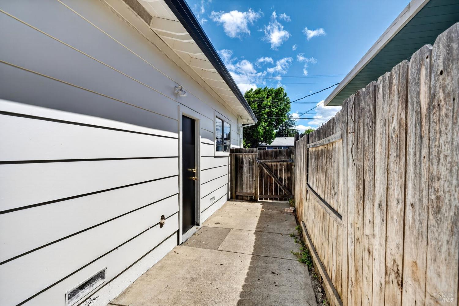 2212 Neotomas Avenue Santa Rosa CA 95405