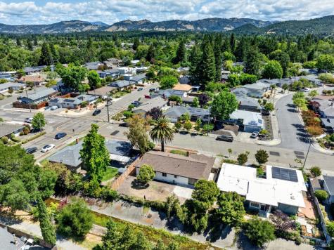 2212 Neotomas Avenue Santa Rosa CA 95405