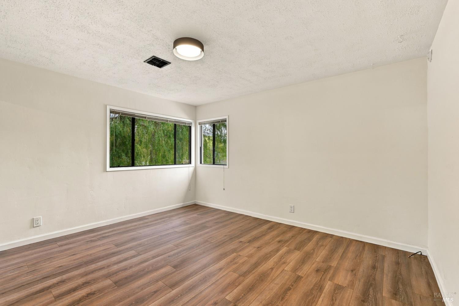 991 Mitchell Way El Sobrante CA 94803
