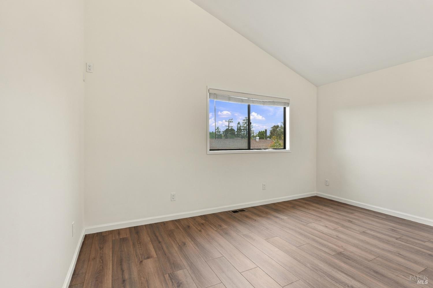 991 Mitchell Way El Sobrante CA 94803