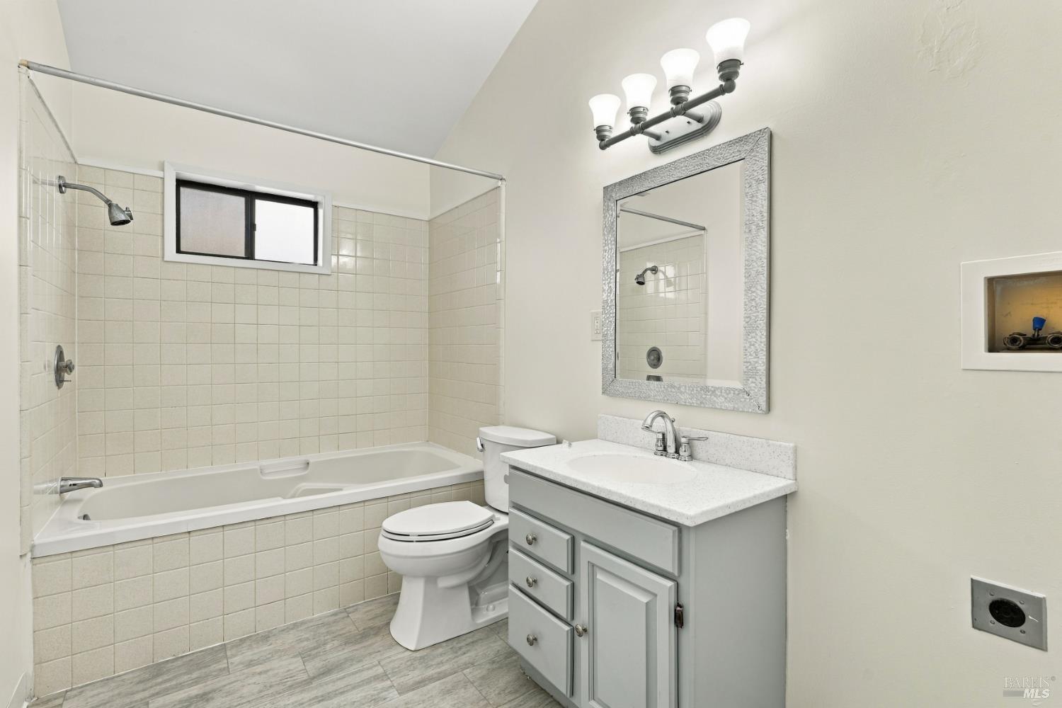 991 Mitchell Way El Sobrante CA 94803