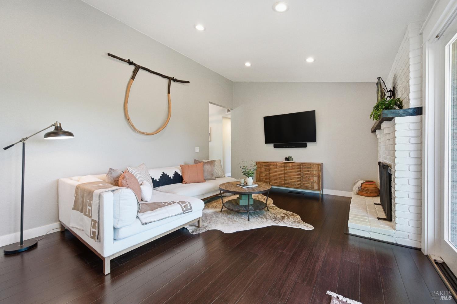 3392 Royal Court Napa CA 94558