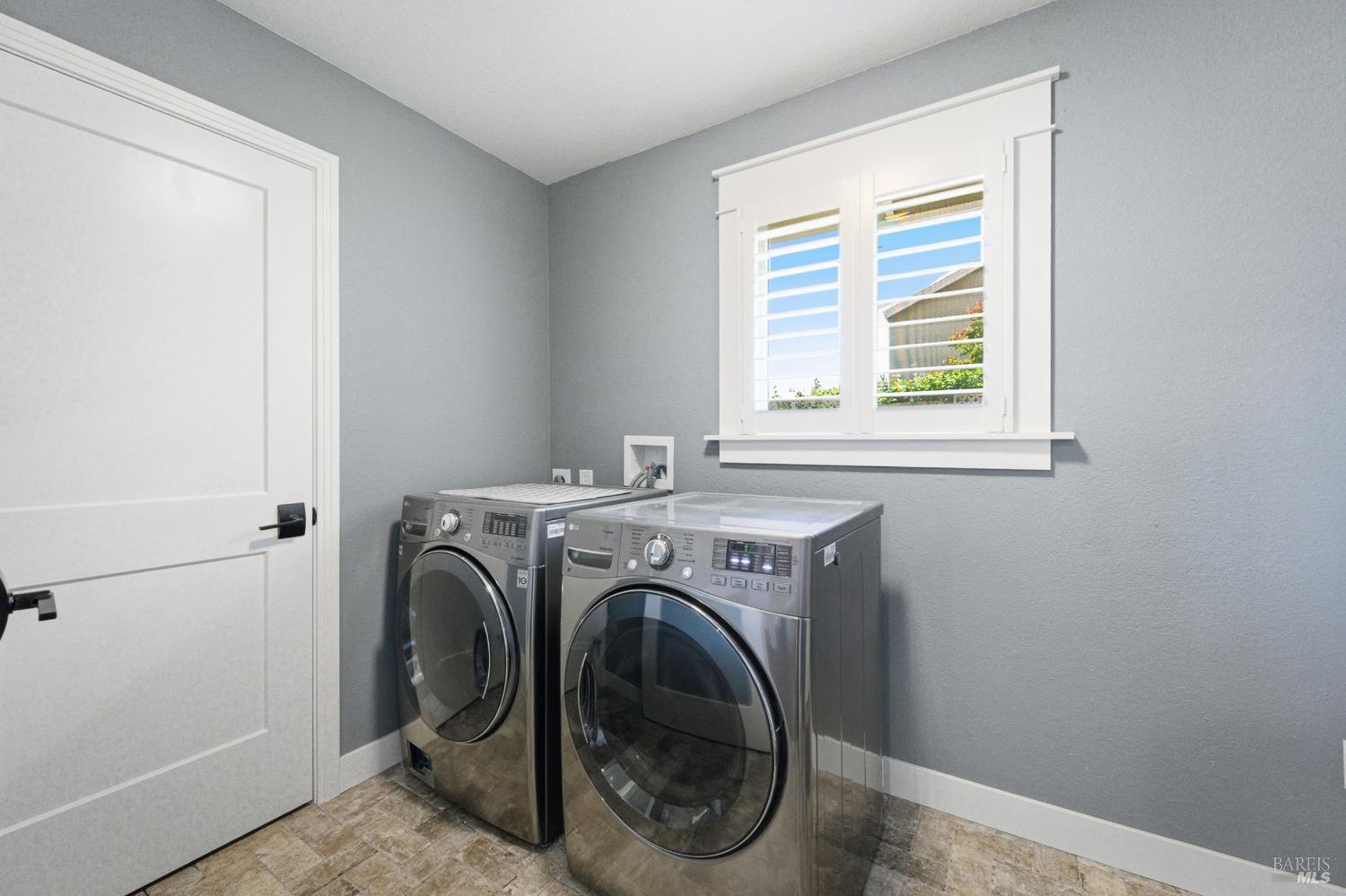 3392 Royal Court Napa CA 94558