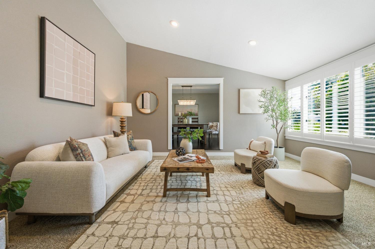3392 Royal Court Napa CA 94558