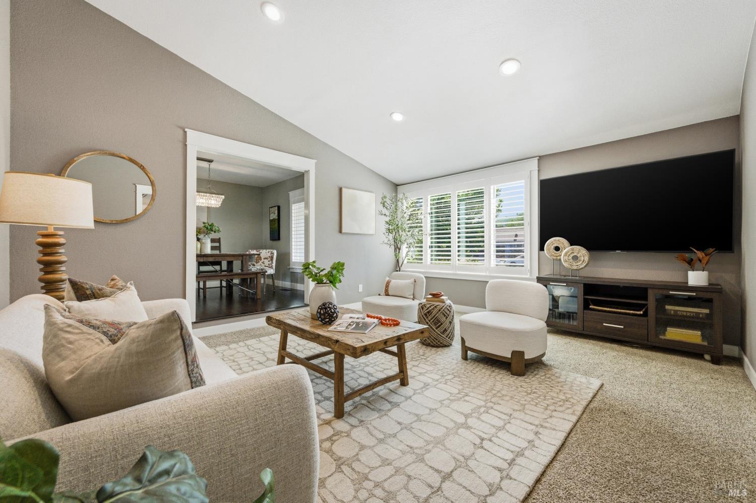3392 Royal Court Napa CA 94558