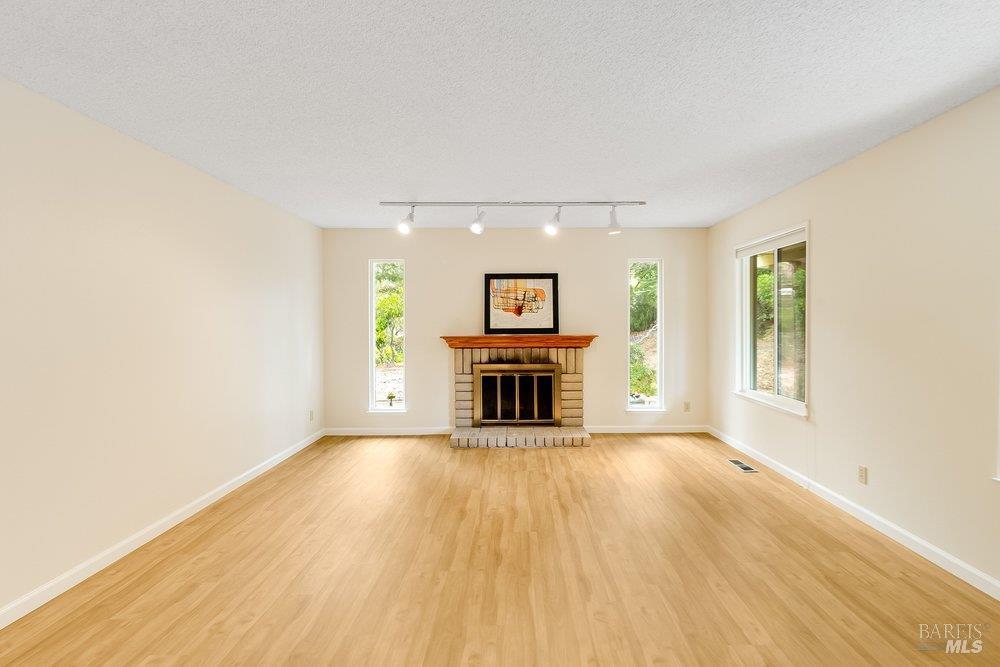 166 Westminster Way Vallejo CA 94591