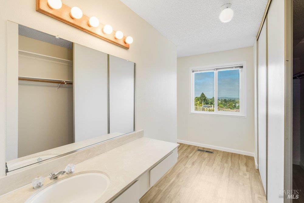 166 Westminster Way Vallejo CA 94591