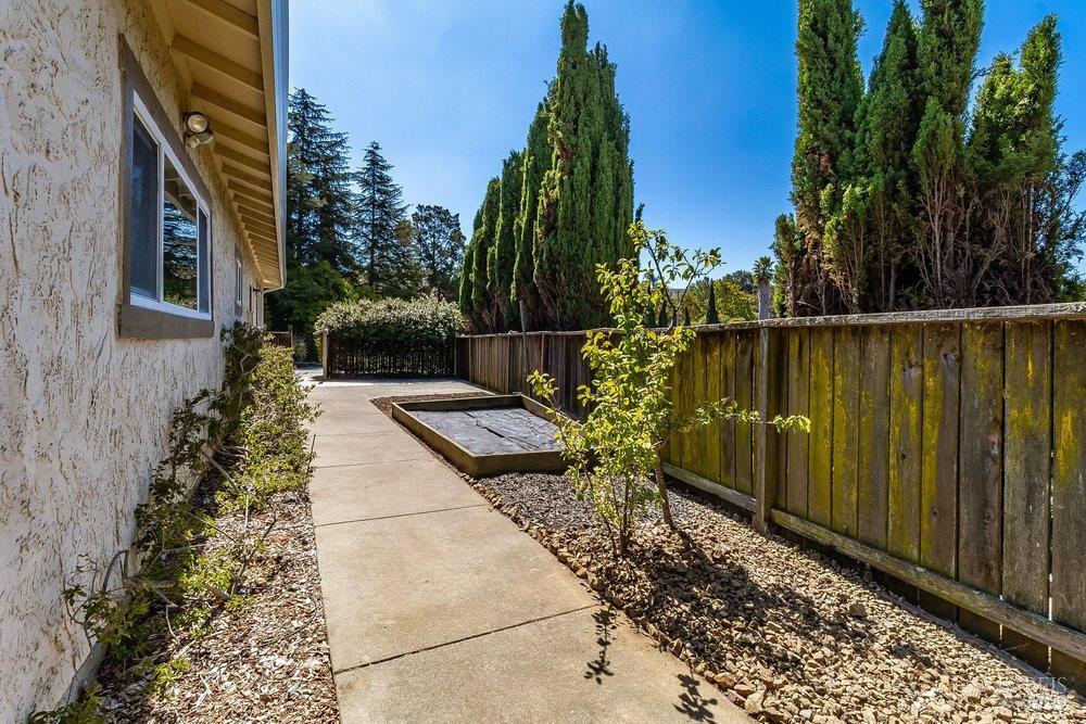 166 Westminster Way Vallejo CA 94591