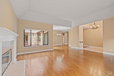 6283 Meadowbreeze Court Santa Rosa CA 95409
