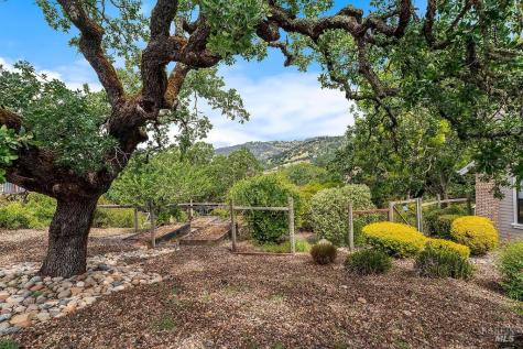 6283 Meadowbreeze Court Santa Rosa CA 95409