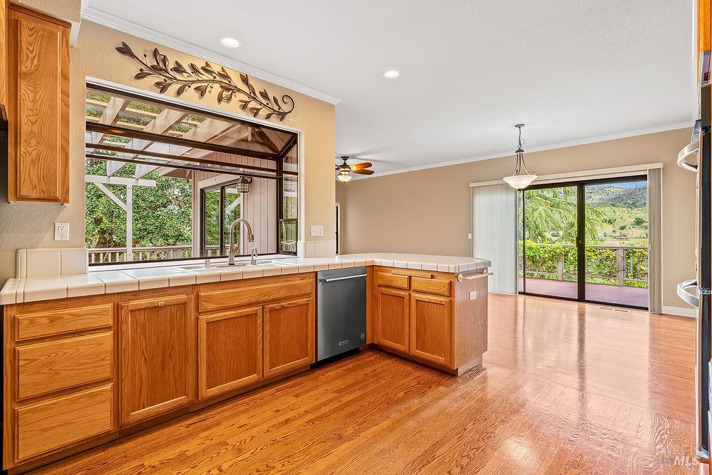 6283 Meadowbreeze Court Santa Rosa CA 95409