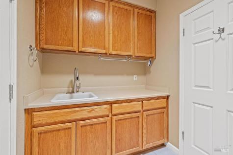 6283 Meadowbreeze Court Santa Rosa CA 95409