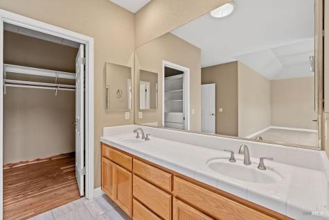 6283 Meadowbreeze Court Santa Rosa CA 95409