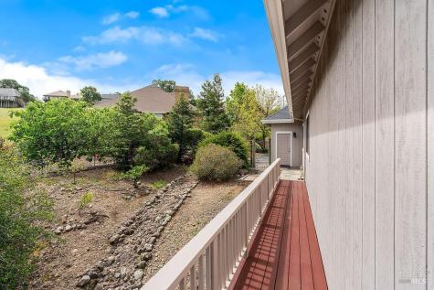 6283 Meadowbreeze Court Santa Rosa CA 95409