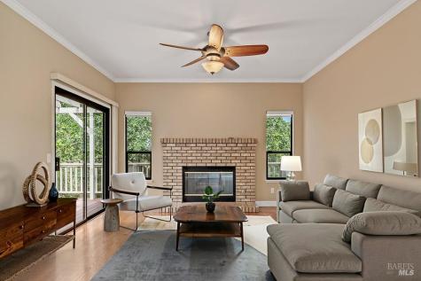 6283 Meadowbreeze Court Santa Rosa CA 95409