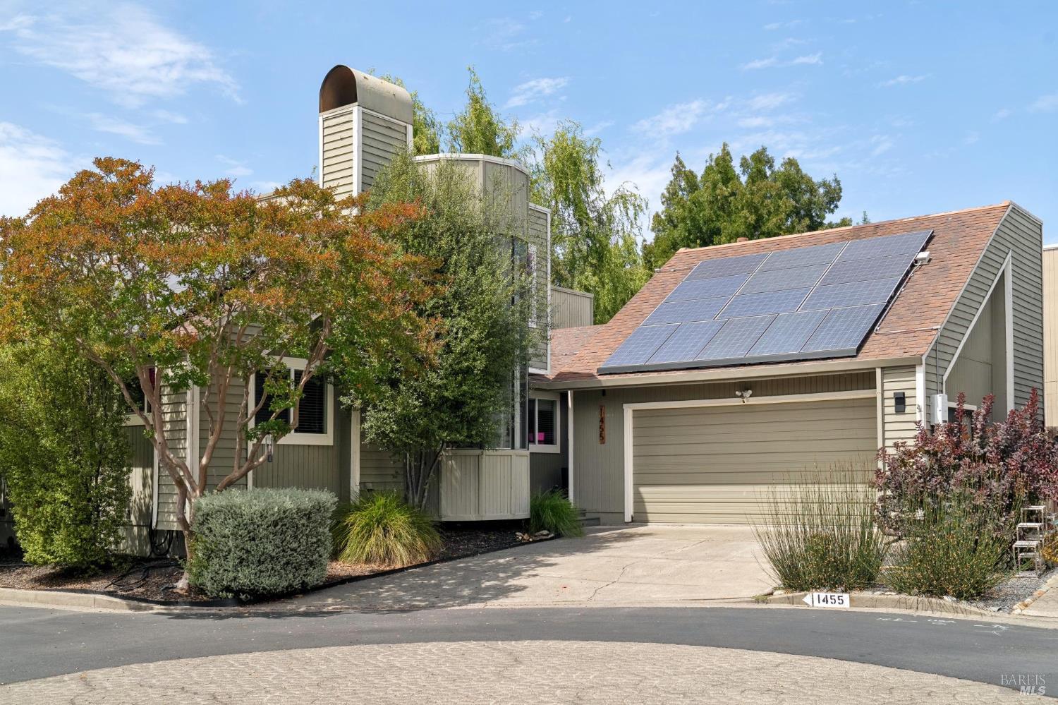1455 Capri Avenue Petaluma CA 94954