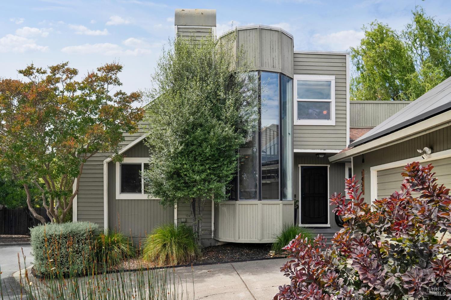 1455 Capri Avenue Petaluma CA 94954