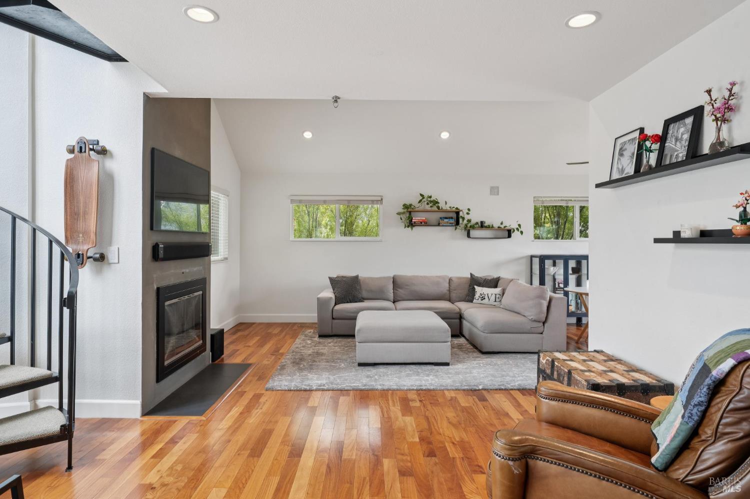 1455 Capri Avenue Petaluma CA 94954