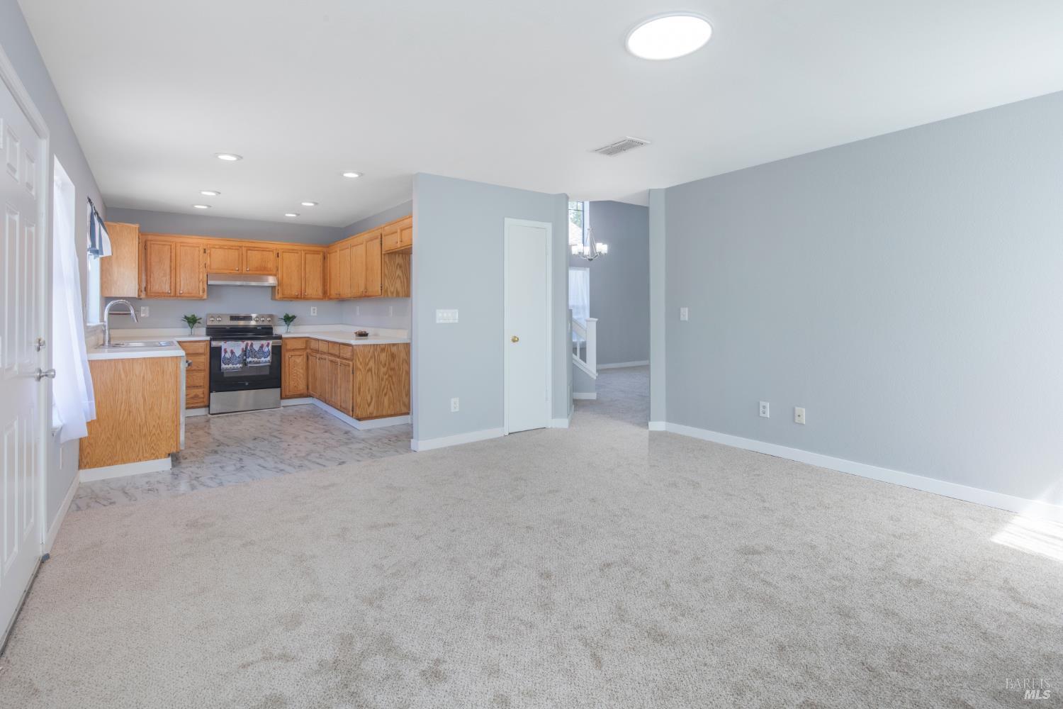 811 Bay Street Suisun City CA 94585