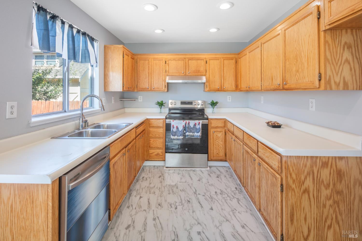811 Bay Street Suisun City CA 94585