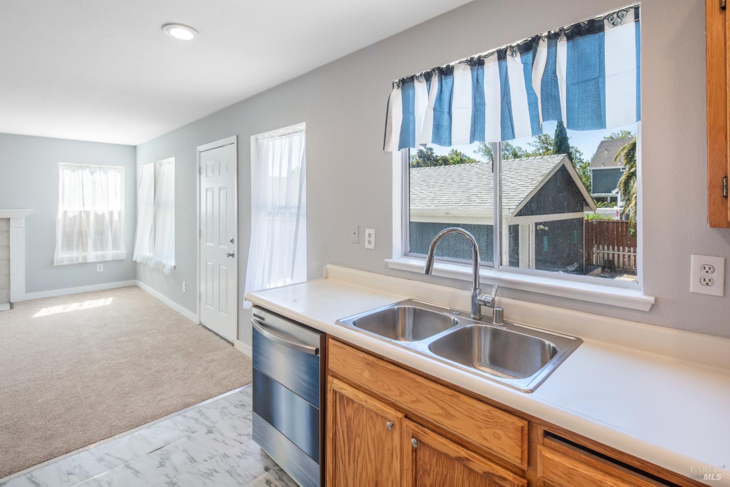 811 Bay Street Suisun City CA 94585