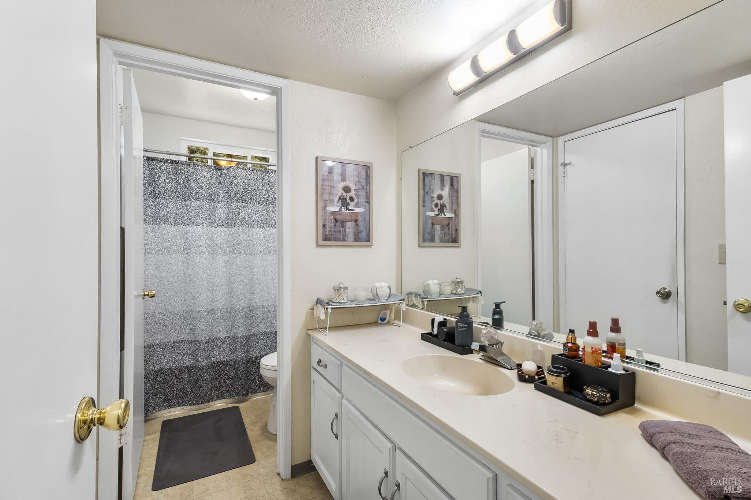 633 Hamilton Drive Vacaville CA 95687