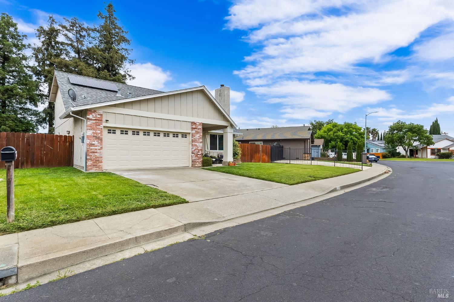 633 Hamilton Drive Vacaville CA 95687