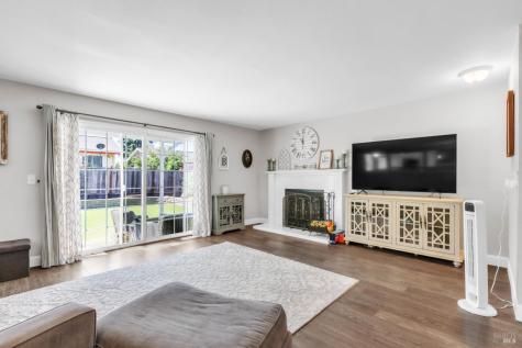 5397 Arnica Way Santa Rosa CA 95403