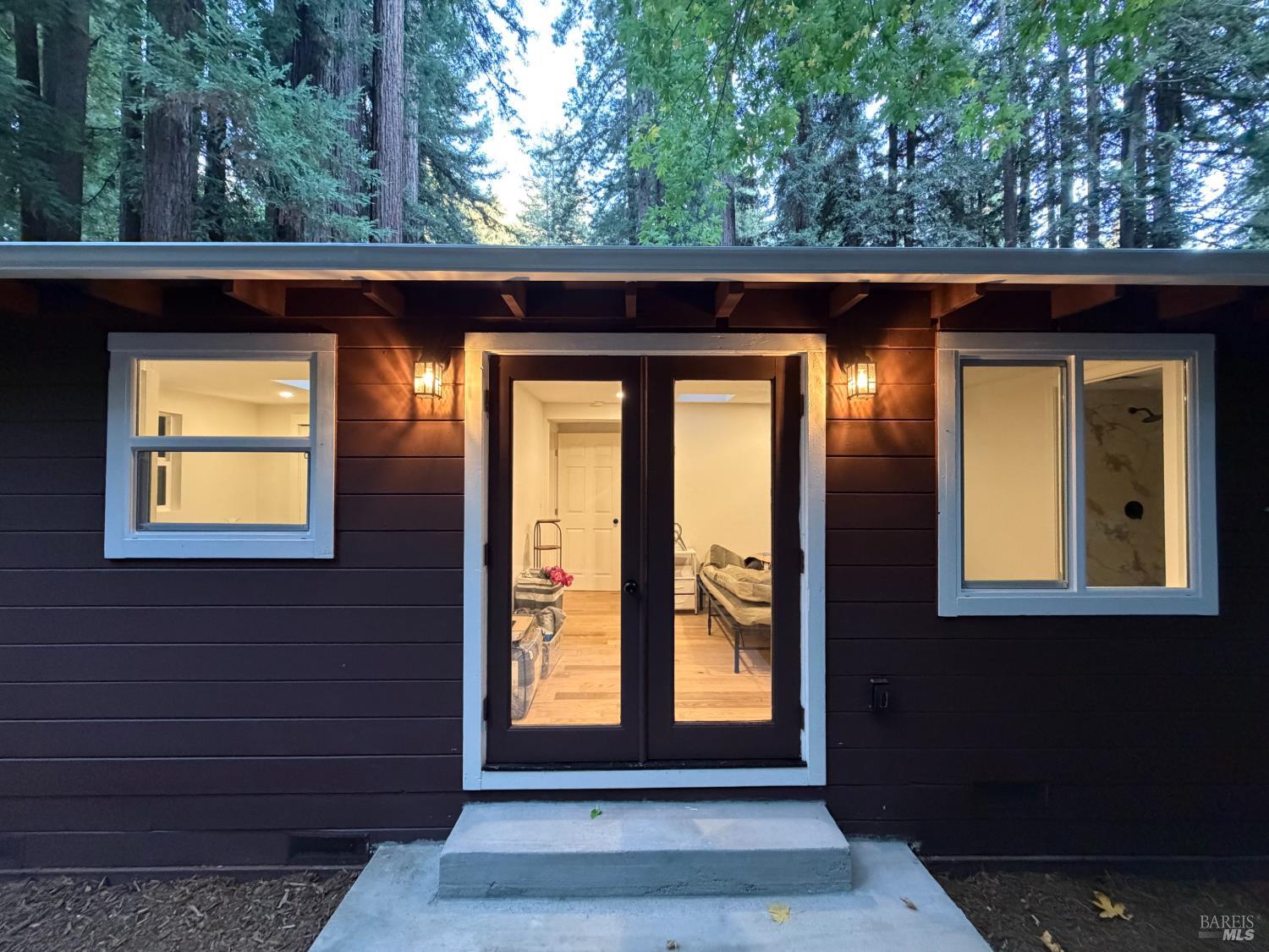 15298 Willow Road Guerneville CA 95471