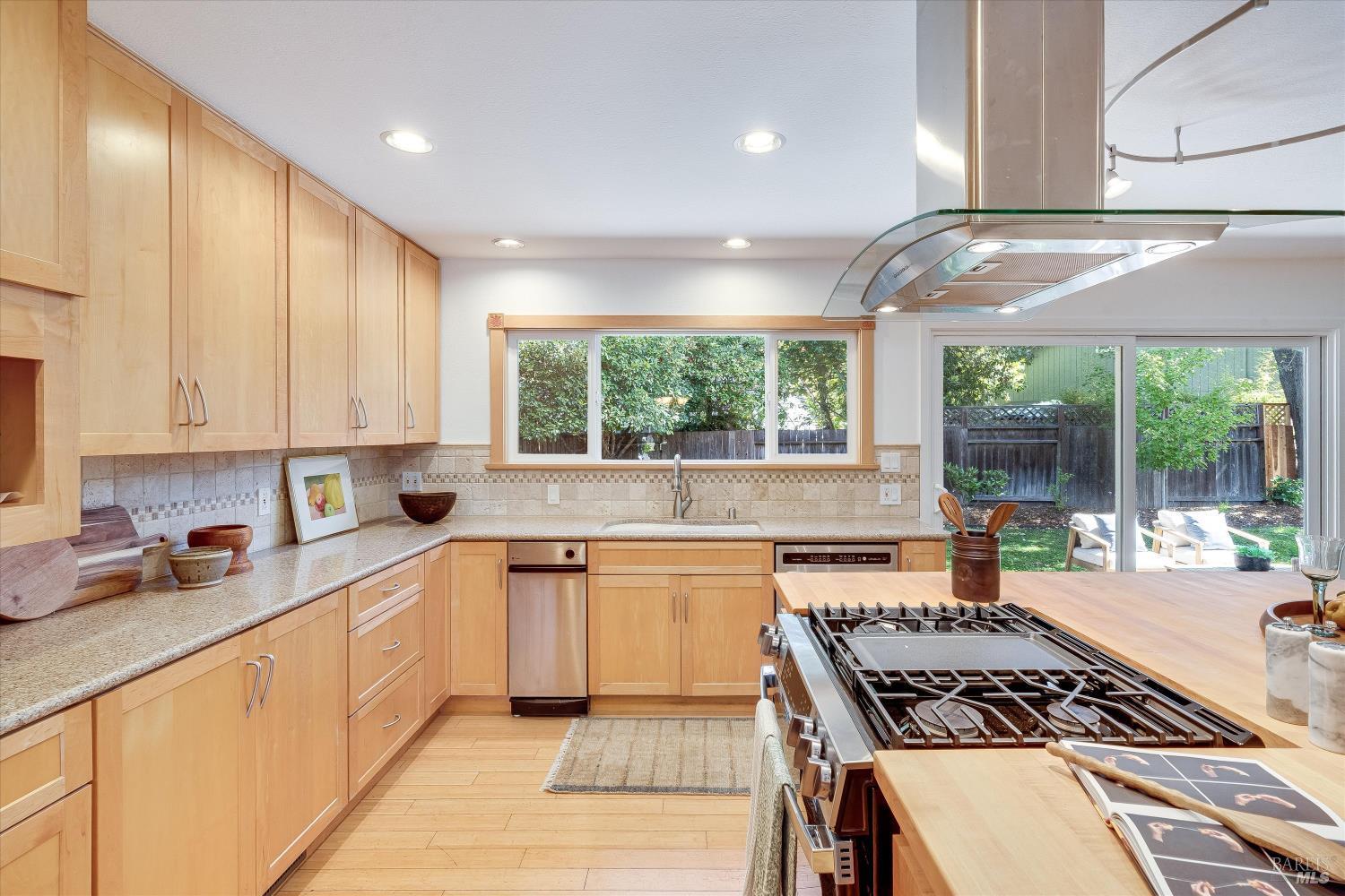 2140 Alejandro Drive Santa Rosa CA 95405