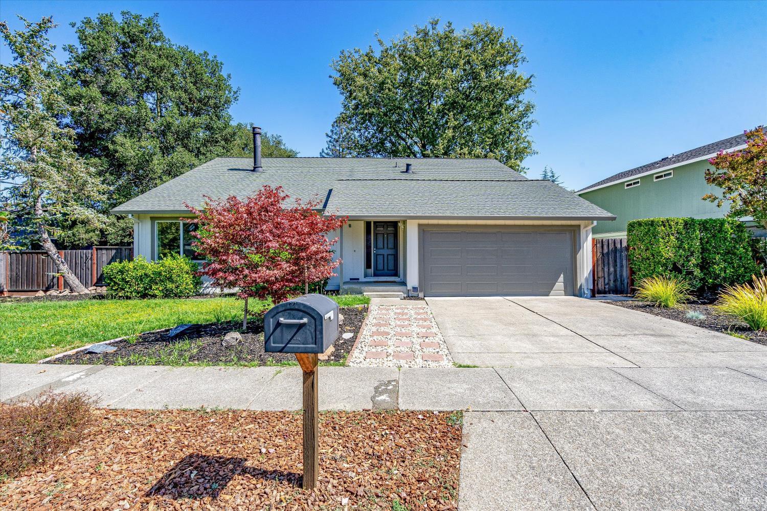 2140 Alejandro Drive Santa Rosa CA 95405