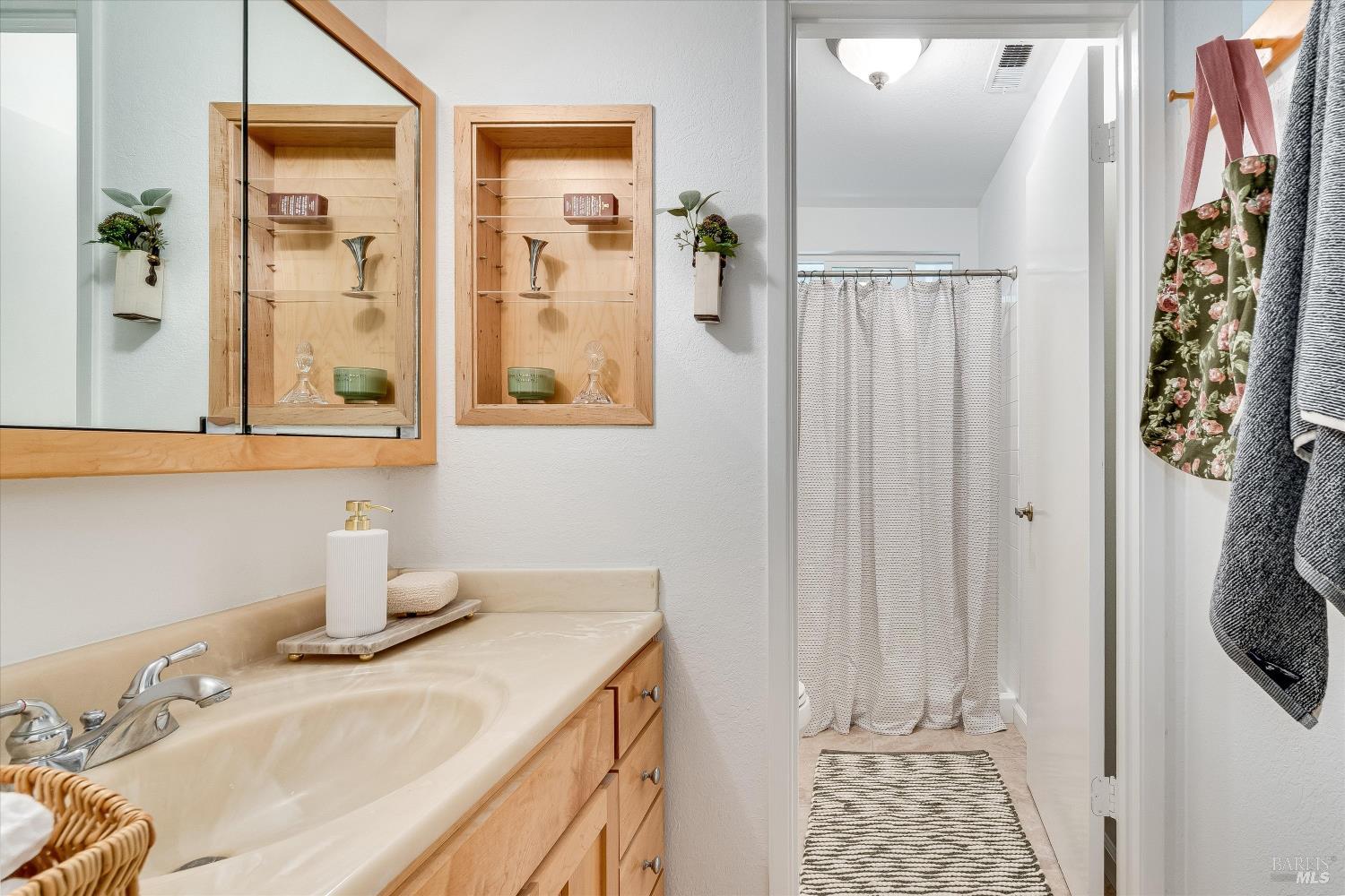 2140 Alejandro Drive Santa Rosa CA 95405